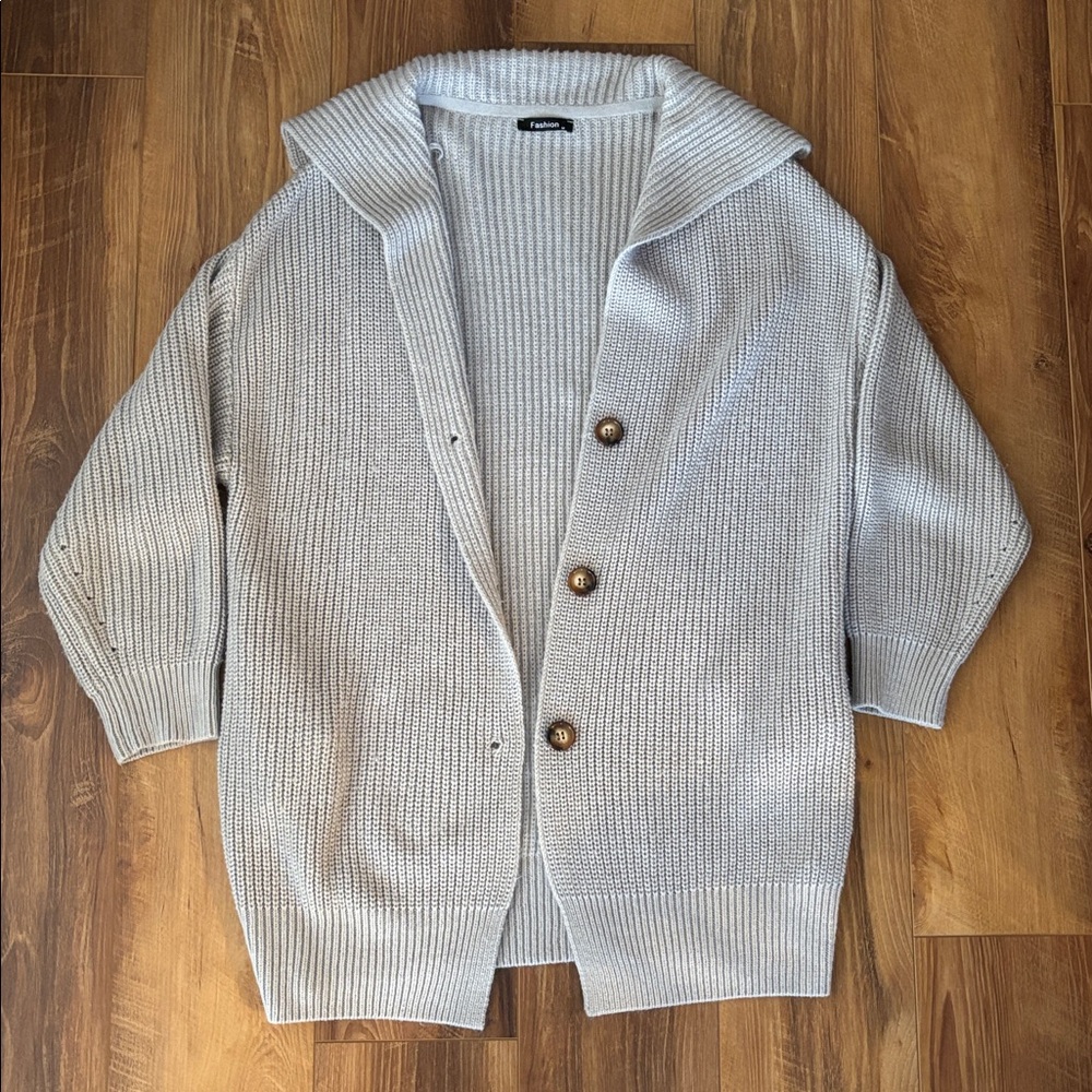 5/$25🌼 Long Gray Slouchy Knit Button-up Cardigan